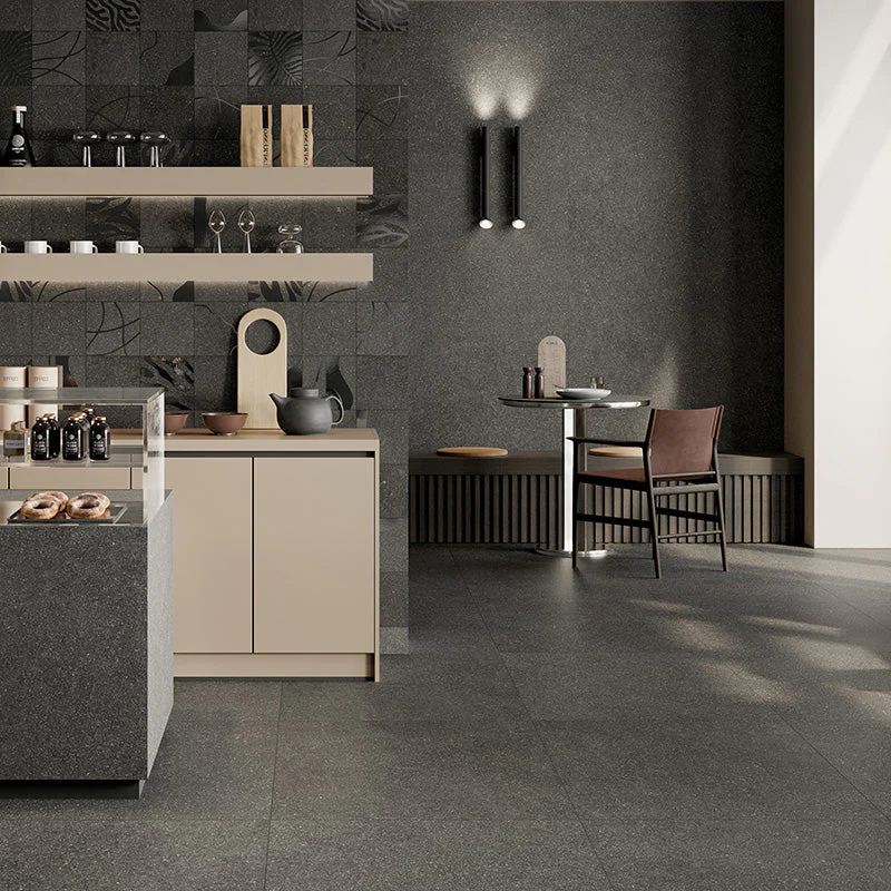 Lavica Anthracite R10 - Gres effetto pietra lavica 80x80 rettificato