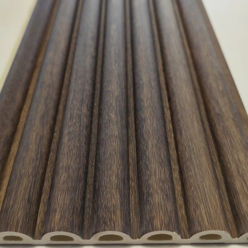 Moove Urban Classic di Deco - Kintai Walnut - Rivestimenti e Boiserie in legno e tecnopolimeri - Image 4