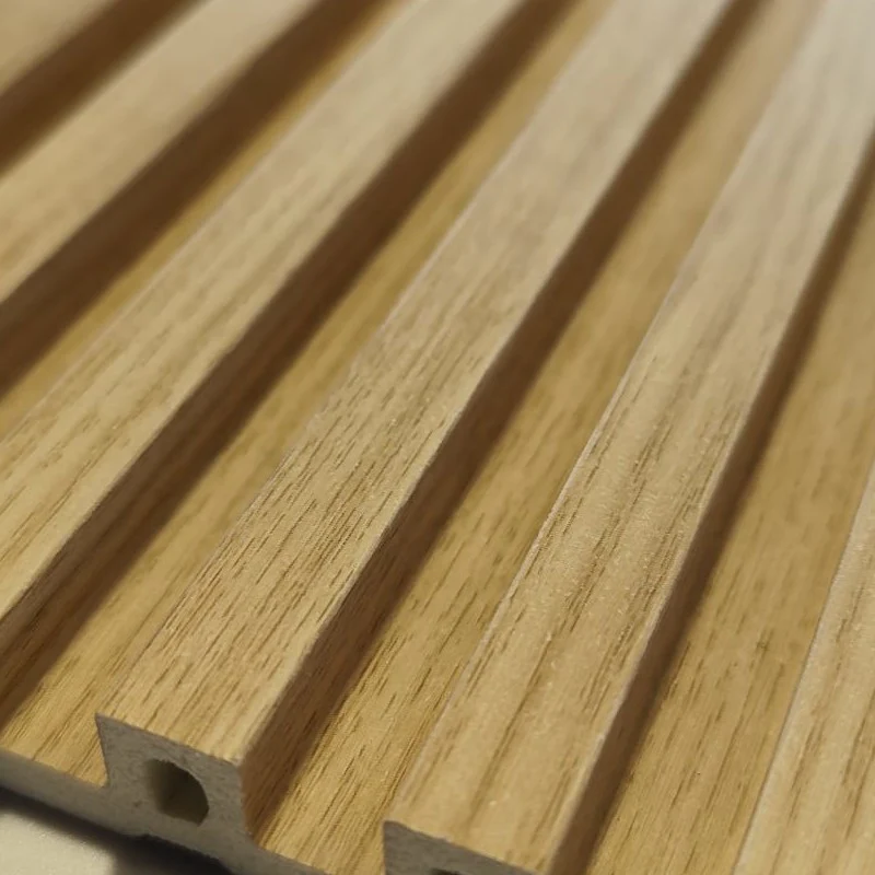 Moove Urban Classic di Deco - Tower Cedar - Rivestimenti e Boiserie in legno e tecnopolimeri - Image 3