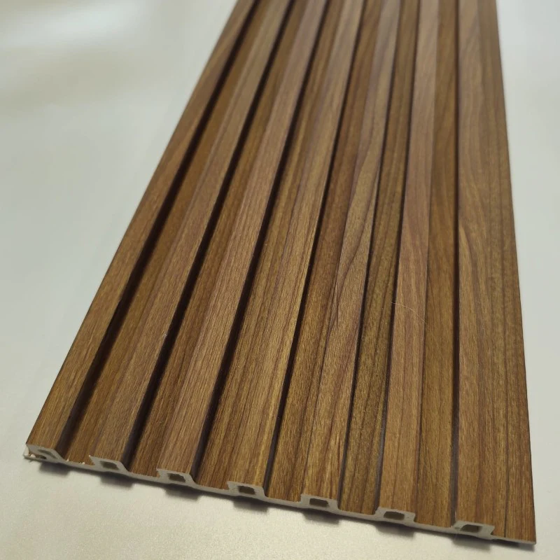 Moove Urban Classic di Deco - Tower Teak - Rivestimenti e Boiserie in legno e tecnopolimeri - Image 3