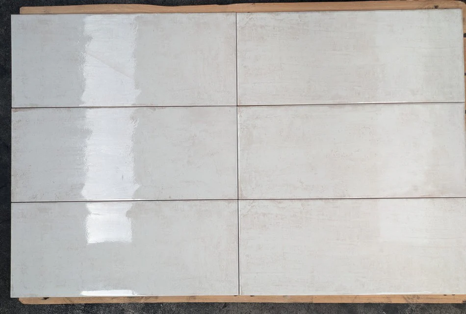Stock Piastrelle Be Unique Cipria - Rivestimento Lucido 25x60 SCONTATO - Image 4