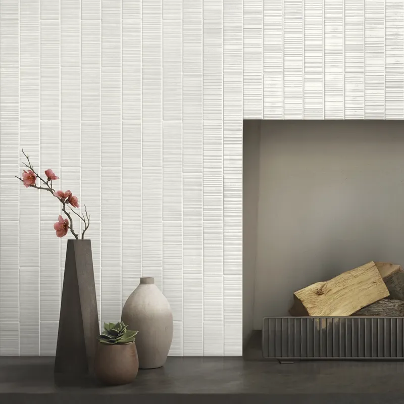 Vibrant White – Gres Effetto Mattoncino Rigato Lucido 4,5x23