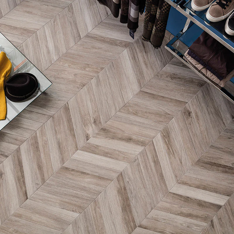 Vintage Cendre Chevron - Gres Porcellanato Effetto Legno Rustico 7.5x40.7 - Image 3